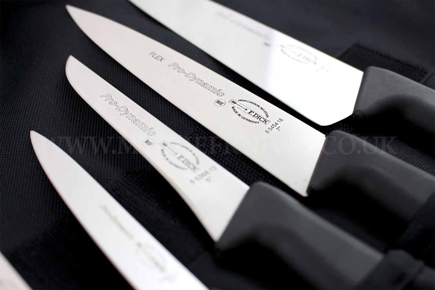 DICK Pro Dynamic 5-piece Knife Set With Roll Bag 7 DICK Pro Dynamic 5-piece Knife Set With Roll Bag - Image 7