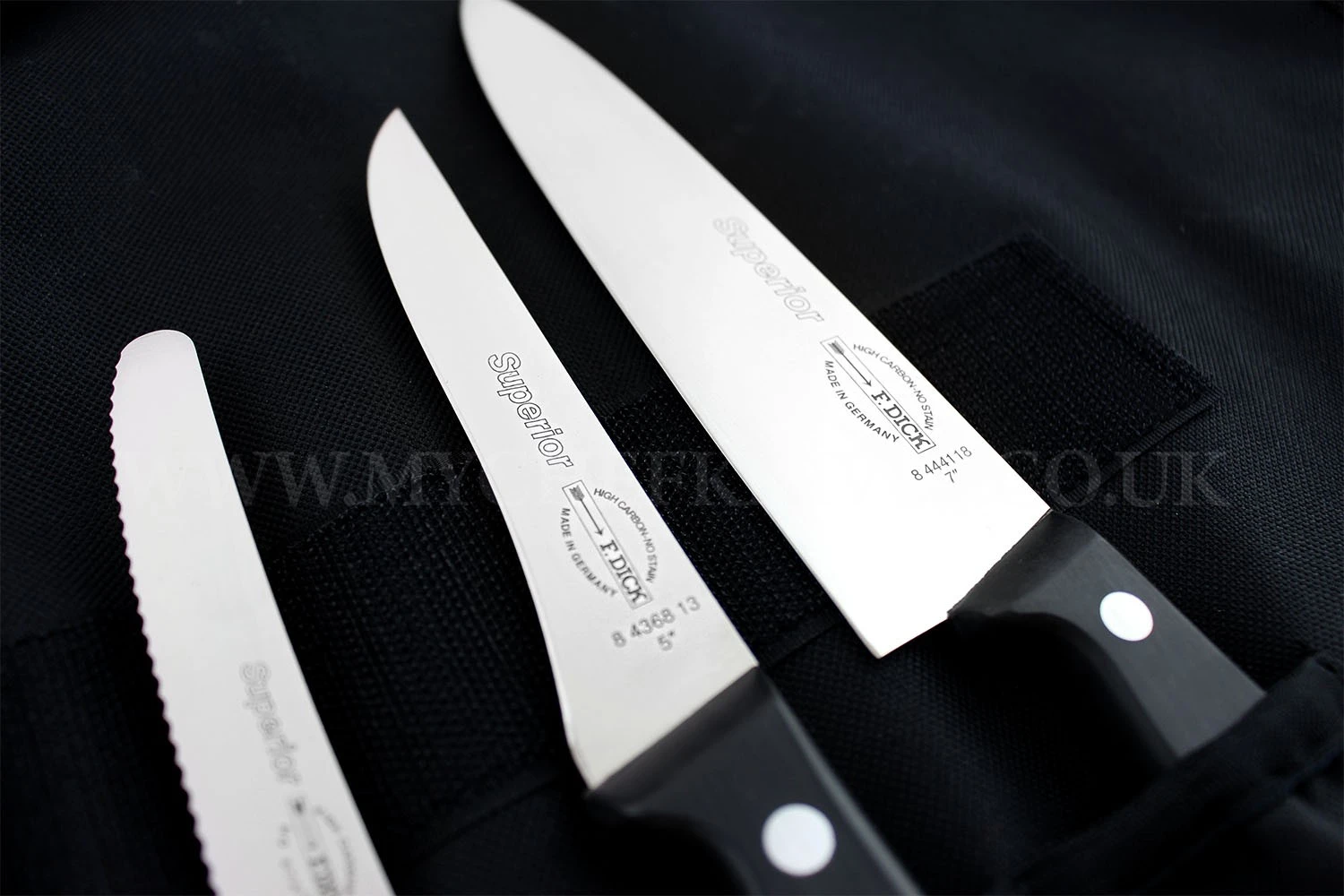 DICK Superior 5-piece Professional Knife Set With Roll Bag 4 DICK Superior 5-piece Professional Knife Set With Roll Bag - Image 4