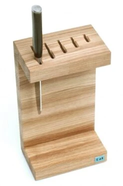 Kai C-shaped Knife Block - Made Of Oak Wood 6 Kai C-shaped Knife Block - Made Of Oak Wood -KnifeMaster Store kai c shaped knife block made of oak wood 2