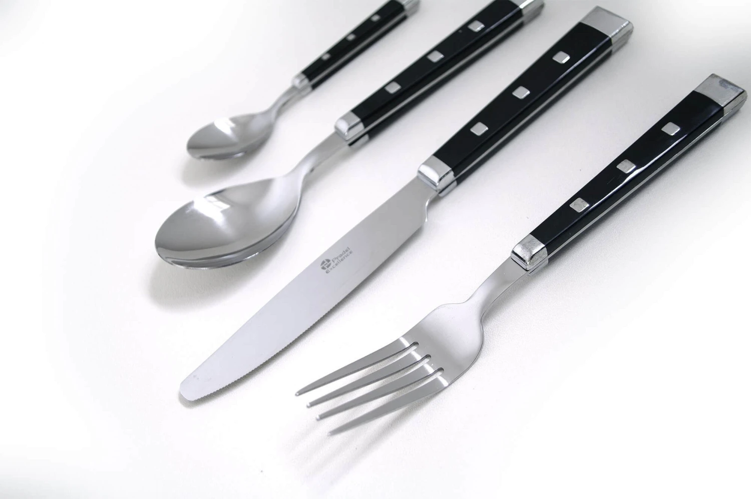 Pradel Excellence Belle Table 16-piece Cutlery Set - Black Handles 3 Pradel Excellence Belle Table 16-piece Cutlery Set - Black Handles - Image 3