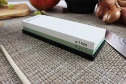 Wusaki Damas VG10 Pack With Chef Knife 20cm + Whetstone 3000/8000 -KnifeMaster Store wusaki damas vg10 pack with chef knife 20cm whetstone 2